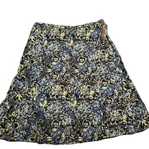 Attention NWT 10 Blue Floral 100% Cotton Skirt Zip